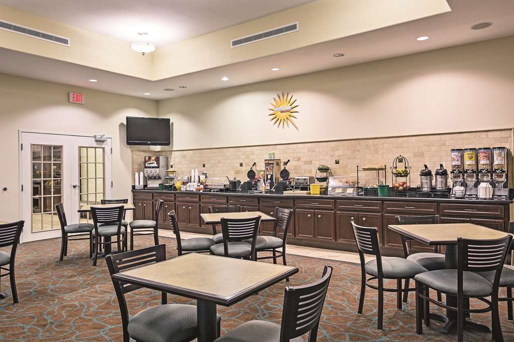 La Quinta By Wyndham Houston New Caney Restaurant billede
